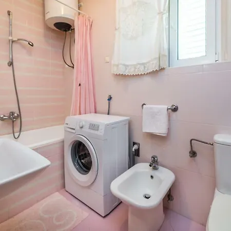 Banje Beach Apartman