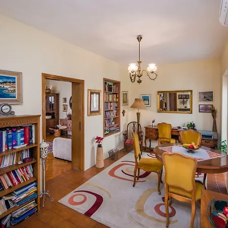 Banje Beach Apartment